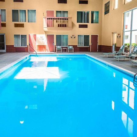Quality Inn And Conference Center Greeley Downtown Esterno foto
