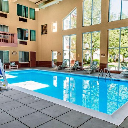 Quality Inn And Conference Center Greeley Downtown Esterno foto