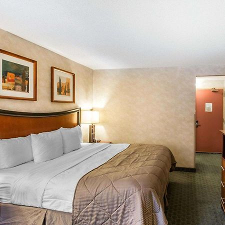 Quality Inn And Conference Center Greeley Downtown Esterno foto