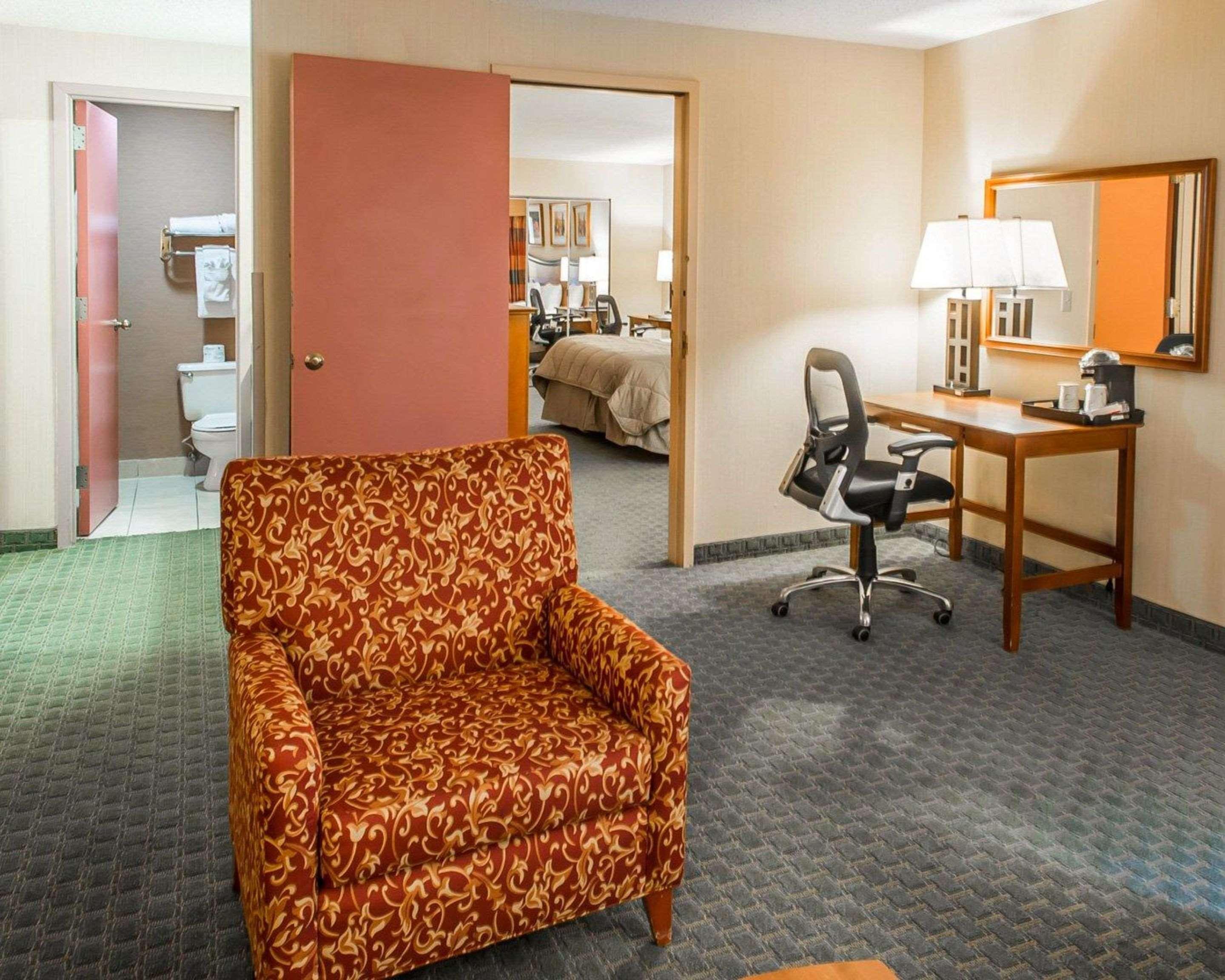 Quality Inn And Conference Center Greeley Downtown Esterno foto