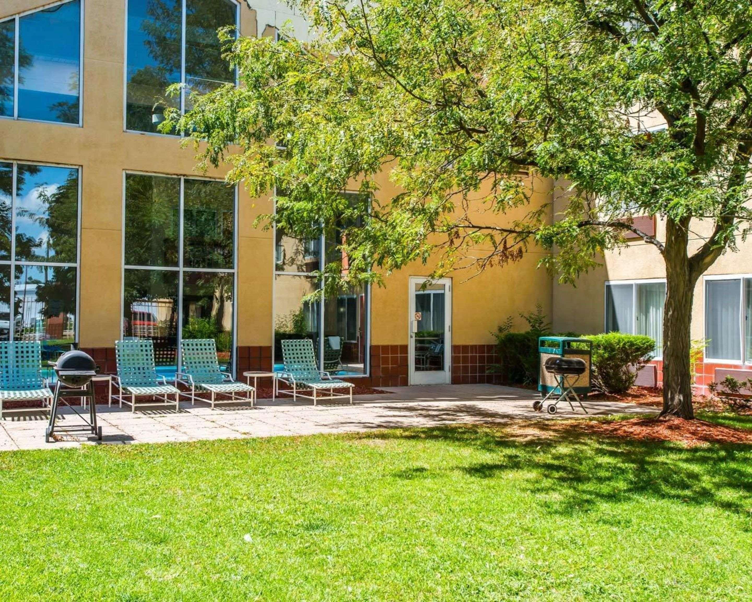 Quality Inn And Conference Center Greeley Downtown Esterno foto