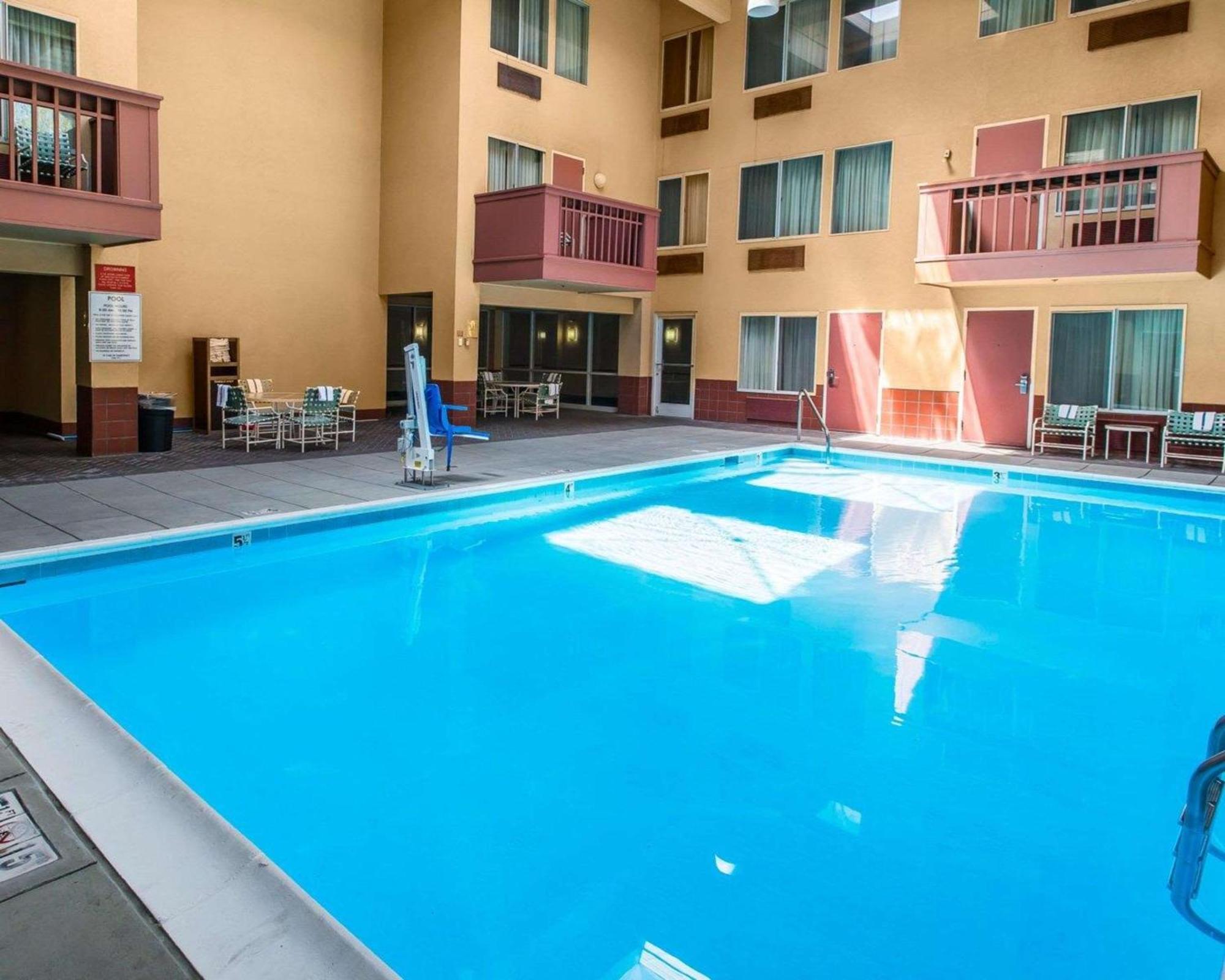 Quality Inn And Conference Center Greeley Downtown Esterno foto